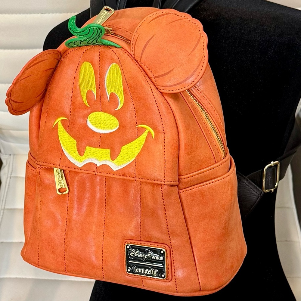 Disney Parks Loungefly Halloween ”MICKEY PUMPKIN” Jack O Lantern Mini Backpack🎃